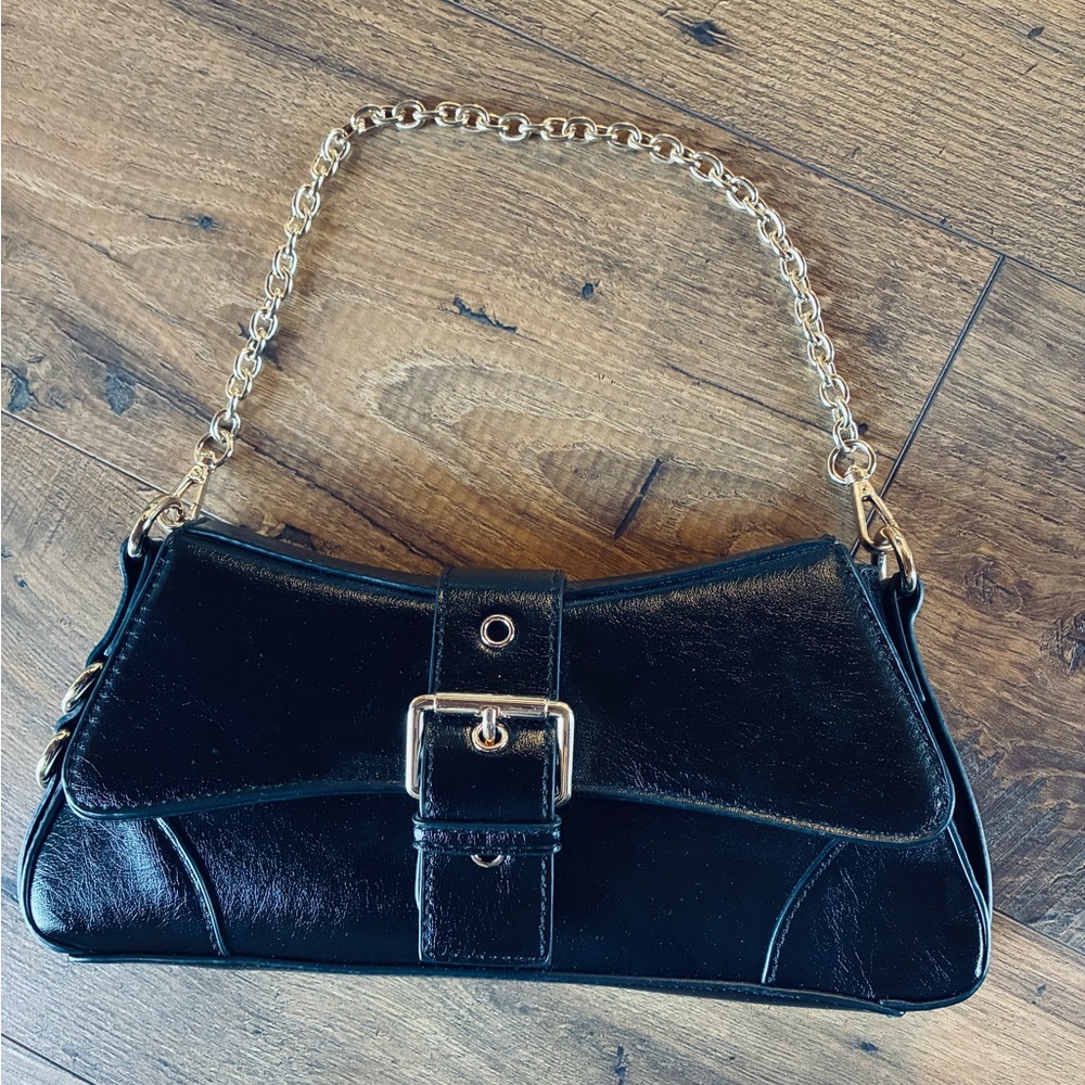 Black Women's Shoulder Bag with Gold Chain